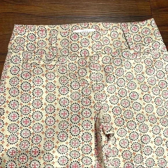 Loft beige patterned Marisa cropped pants - Picture 2 of 6